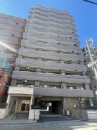 柏駅より徒歩7分の便利な立地環境に立つ現地マンション外観