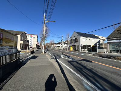 北松戸駅までは歩道が整備された道路を利用できるため、お子さまの通学や毎日の通勤も安心です。