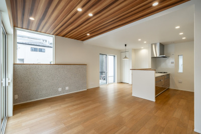 【3号棟】ナチュラルテイストに和のエッセンスをさりげなく融合した、心落ち着くコーディネート。