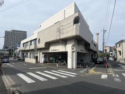 近所にある図書館