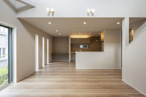 現地モデルハウス（６号棟）人気の横並びダイニング