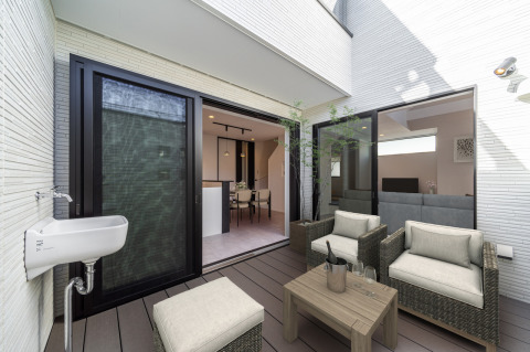 LDKよりつながるスカイコートールーム施工例。