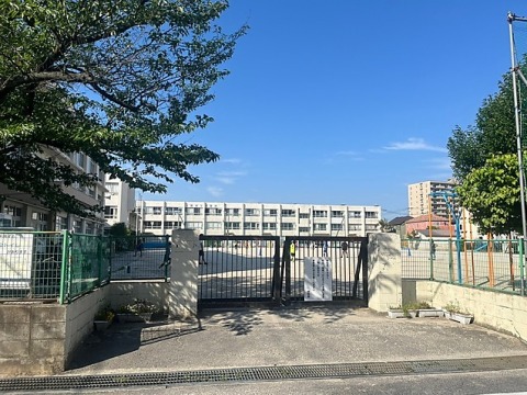 通学される小学校はコチラ。
