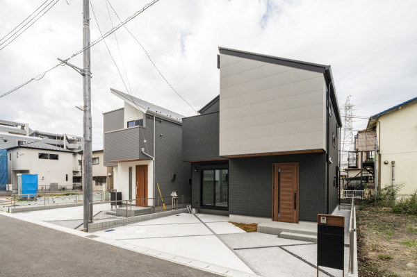 【馬橋駅】歩14分　制震デザイナーズ新築戸建て（栄町7丁目）