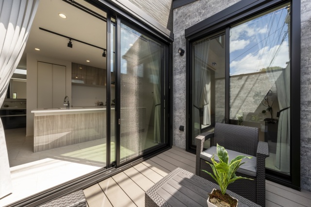 家族の時間をもっと豊かにする「リビングガーデンテラス」で、何気ない日常がかけがえのない思い出に変わります。