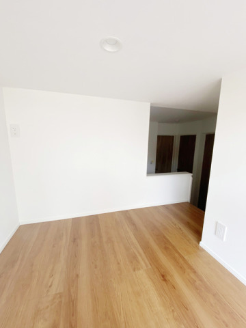 ２階ホールより出入りできるファミリーアテック。ちょっとした家族の秘密基地としてコレクションルームやDVD鑑賞などを楽しめます！！